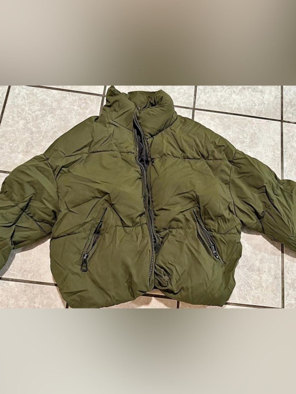 Beginning Boutique Women's Olive & Black Puffer Jacket Size Medium